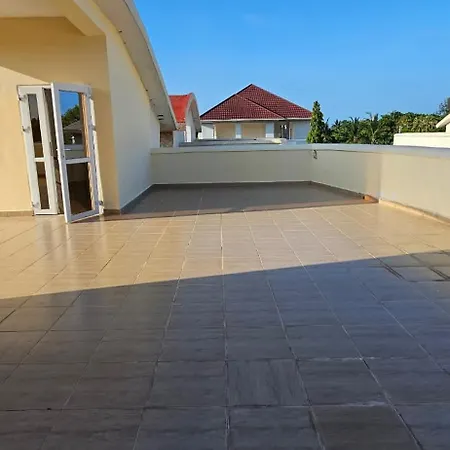 Room C In A 4Bed Villa